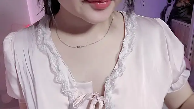 Snapshot of BeChinh_Lee chatting on June 24, 2026, 3:00 pm BeChinh Lee online show from June 24, 2026, 3:00 pm
