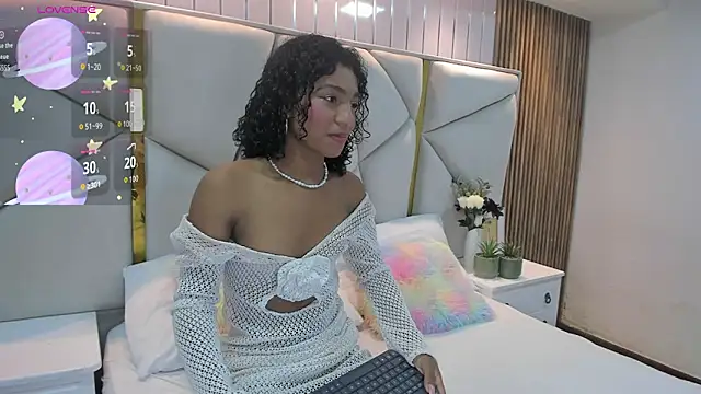 Snapshot of rebeca_brown_ chatting on May 17, 2026, 11:39 am rebeca brown online show from May 17, 2026, 11:39 am