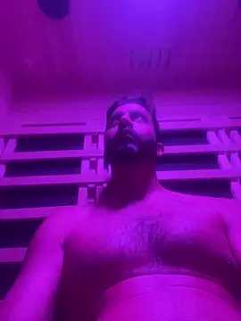 Snapshot of DrDreAu chatting on October 29, 2025, 7:43 am DrDreAu online show from October 29, 2025, 7:43 am