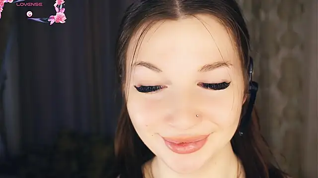 TheoPeecha online show from November 8, 2025, 7:30 am