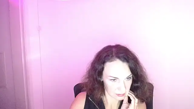 Rosie Rosee online show from October 15, 2025, 11:32 am