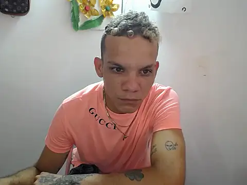 johan sex hot online show from October 12, 2025, 4:28 pm