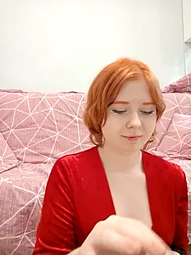 HoneyErica online show from October 18, 2025, 9:59 pm