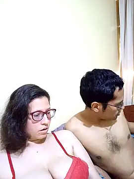 stardarkhot online show from October 13, 2025, 9:37 pm