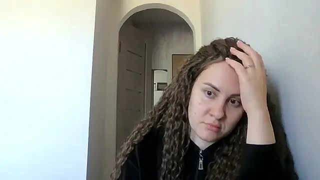 Snapshot of MeadowEyes chatting on May 15, 2026, 1:07 pm MeadowEyes online show from May 15, 2026, 1:07 pm