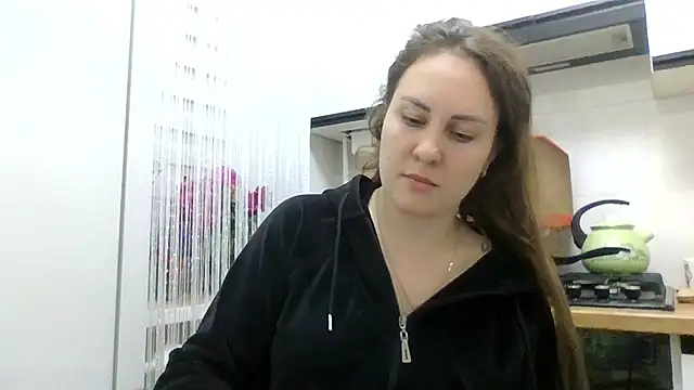 Snapshot of MeadowEyes chatting on June 3, 2026, 7:19 pm MeadowEyes online show from June 3, 2026, 7:19 pm