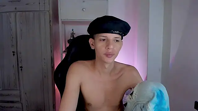 tylernova online show from December 15, 2025, 7:56 am