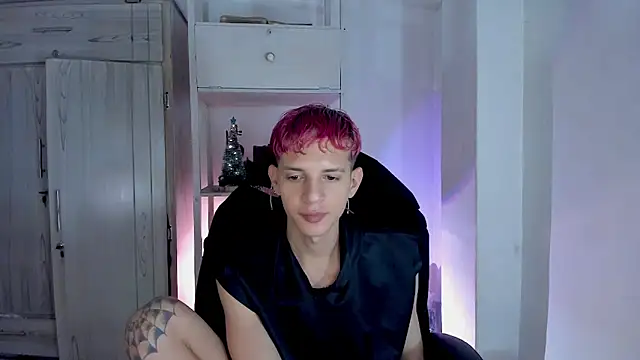 tylernova online show from December 18, 2025, 3:45 am