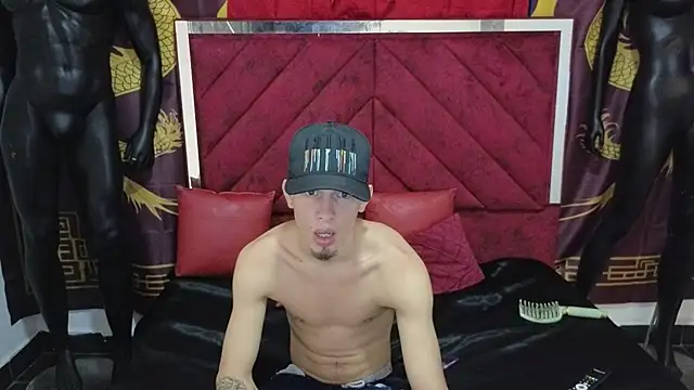 Pride couple online show from November 2, 2025, 11:29 pm