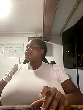 Snapshot of gabrielabrunette69 chatting on December 14, 2025, 11:42 pm gabrielabrunette69 online show from December 14, 2025, 11:42 pm