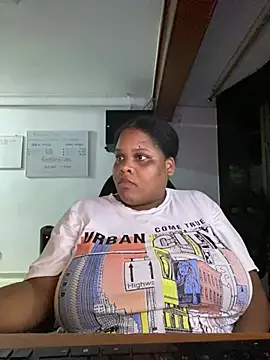 Snapshot of gabrielabrunette69 chatting on January 15, 2026, 12:04 am gabrielabrunette69 online show from January 15, 2026, 12:04 am