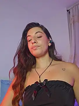Snapshot of Meganthomson chatting on July 12, 2026, 2:13 am Meganthomson online show from July 12, 2026, 2:13 am