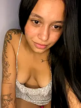 Snapshot of SoyLia233 chatting on November 16, 2025, 5:46 am SoyLia233 online show from November 16, 2025, 5:46 am