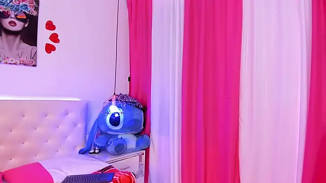 Snapshot of Nara_Pink chatting on February 11, 2026, 6:57 pm Nara Pink online show from February 11, 2026, 6:57 pm