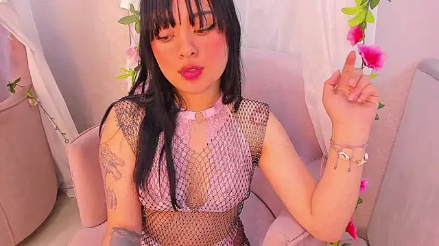 baby naomy online show from October 11, 2025, 12:15 pm