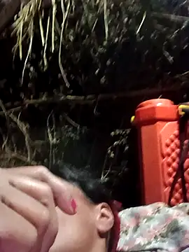 Hot hat online show from December 4, 2025, 6:38 pm