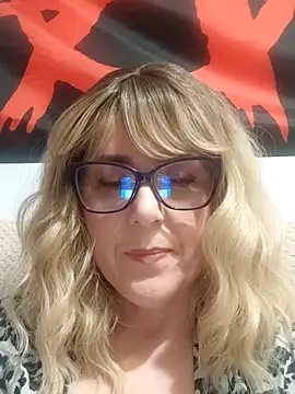 Amelialove42 online show from February 7, 2026, 8:34 pm