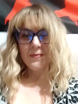 Amelialove42 online show from March 17, 2026, 7:28 pm