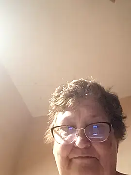 Katherine735 online show from June 3, 2026, 9:31 pm