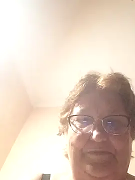 Snapshot of Katherine735 chatting on July 22, 2026, 7:27 pm Katherine735 online show from July 22, 2026, 7:27 pm