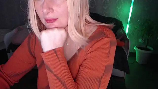 Yummy Gloria online show from November 28, 2025, 6:27 am