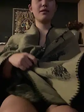 zhenzhen666 online show from October 11, 2025, 4:27 pm