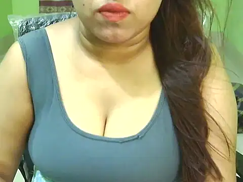 Kiara pari online show from October 16, 2025, 2:29 pm