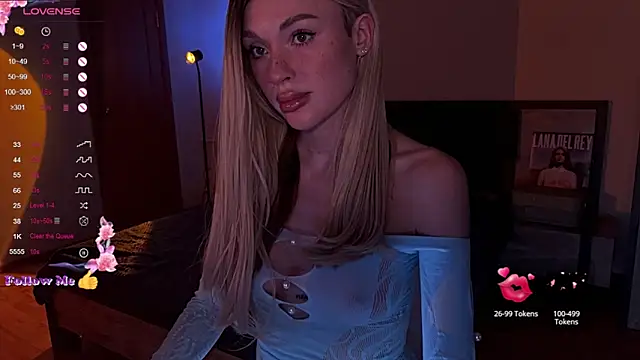 Snapshot of MaryRass chatting on November 28, 2025, 8:28 am MaryRass online show from November 28, 2025, 8:28 am