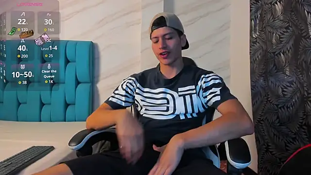 Tyler  Colt online show from October 20, 2025, 11:54 am