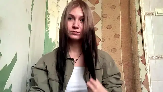 ArianeBhayani online show from October 18, 2025, 9:43 am