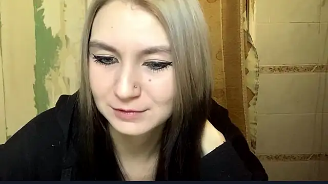 ArianeBhayani online show from October 25, 2025, 8:47 pm