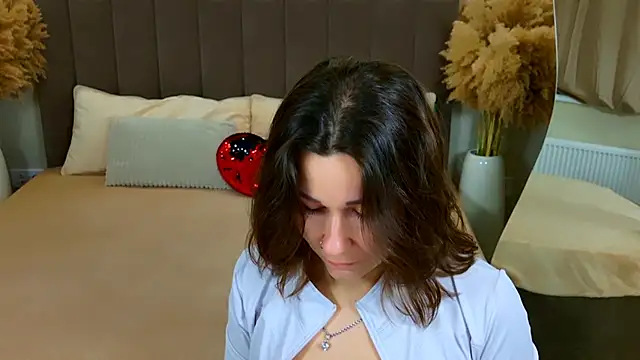 EdenSolis online show from March 23, 2026, 7:34 am