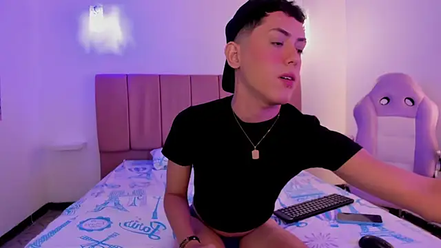 Snapshot of Iam_criss09 chatting on December 4, 2025, 4:00 am Iam criss09 online show from December 4, 2025, 4:00 am