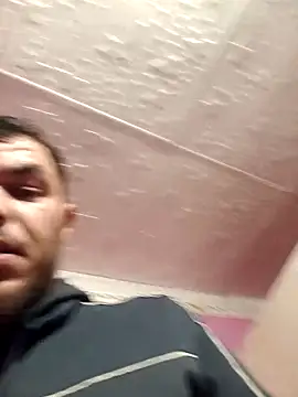 Alexszader36 online show from December 17, 2025, 1:00 am