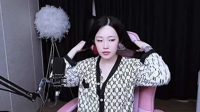 MISA 02 online show from October 24, 2025, 12:12 pm