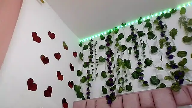 abby moss 2 online show from April 19, 2026, 6:10 pm