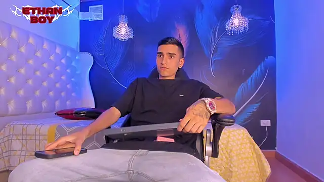 Ethan Boy  online show from January 6, 2026, 9:07 pm