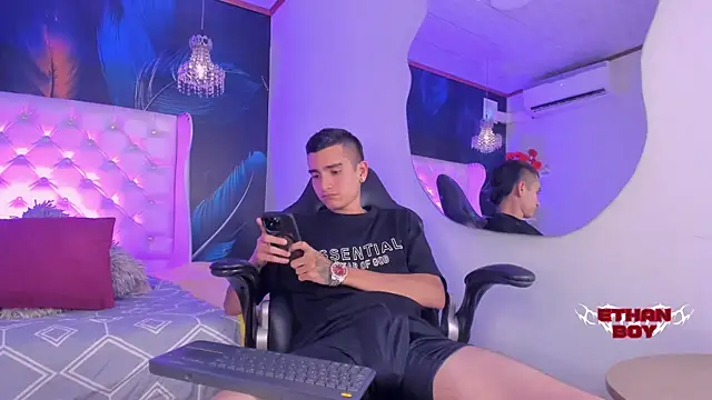 Ethan Boy  online show from February 11, 2026, 9:31 pm