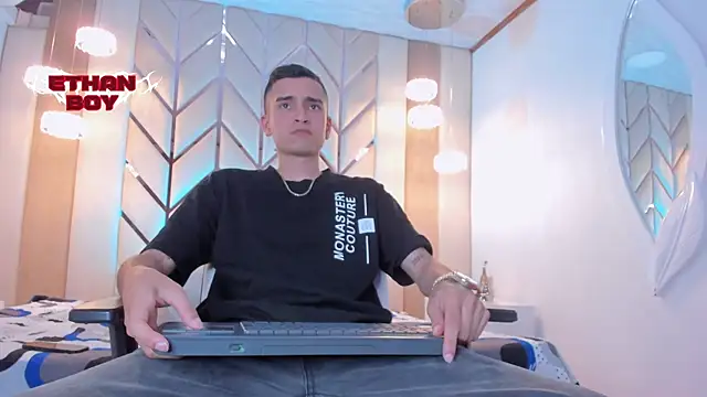 Ethan Boy  online show from February 16, 2026, 8:27 pm