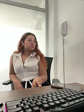 Adhara adams18 online show from October 25, 2025, 12:02 pm