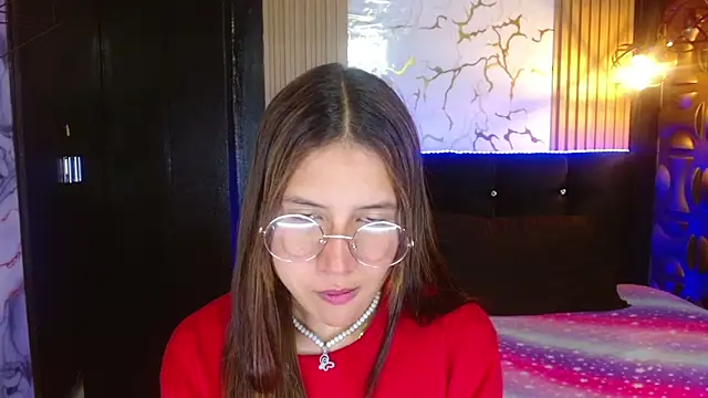 tinibunny online show from October 28, 2025, 7:05 pm