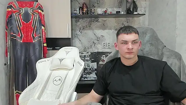 Snapshot of MIKE_GOD19 chatting on February 11, 2026, 5:40 pm MIKE GOD19 online show from February 11, 2026, 5:40 pm