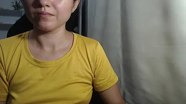 Renata Rivas online show from March 13, 2026, 3:46 am