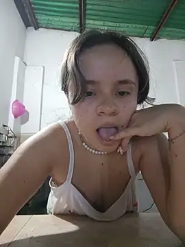 Snapshot of SweetRabbit29 chatting on May 16, 2026, 6:32 am SweetRabbit29 online show from May 16, 2026, 6:32 am