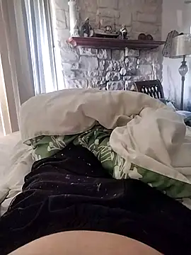 shyguy8569 online show from November 19, 2025, 9:26 pm