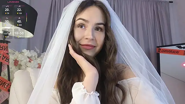 LionKierra online show from October 31, 2025, 4:13 am