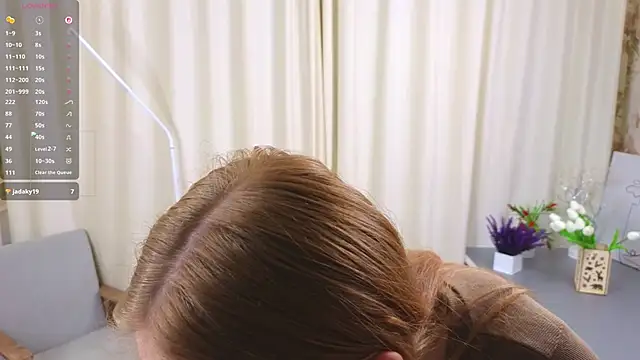 VernellArey online show from October 26, 2025, 4:35 pm