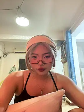 lan-xinh1 online show from October 14, 2025, 10:05 am