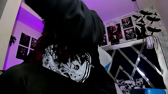 Evangelinejoness  online show from February 19, 2026, 11:39 am