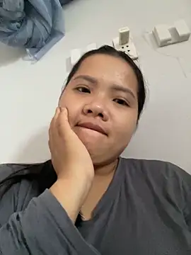 Snapshot of anne_baby2k chatting on October 26, 2025, 5:57 am anne baby2k online show from October 26, 2025, 5:57 am